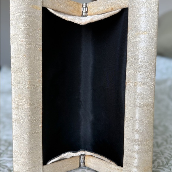 Vintage 1950sโ60s Gold Shimmer Clutch โ Retro Evening Purse - Picture 7 of 9